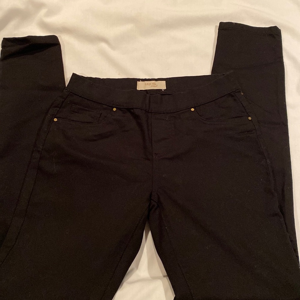 Ladies pull on jeans